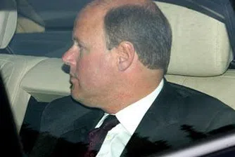 Родителите на шефа на RBS не одобряват заплатата му