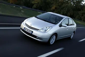 Toyota спира 600 000 минивана