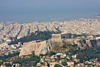 100 евро на квадрат за апартамент в Атина