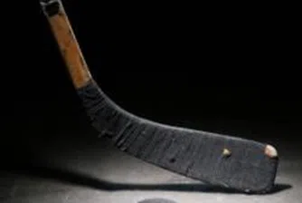 Фен на хокея плати 1 млн. долара за тениска