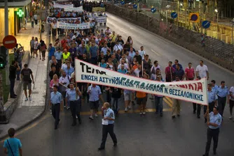 Безработицата в Гърция нарасна до рекордните 28%