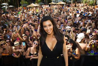 Ким Кардашиян вече и на Уолстрийт