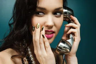 Губернатор обърка номера на спешна линия със секс телефон