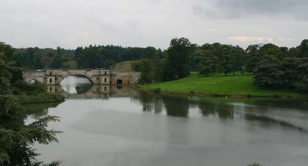 Продава се исторически мост над Темза