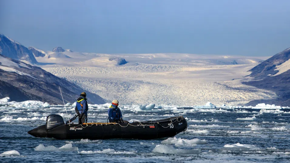 Бивш служител на Тръмп иска да изгради гигантски център за данни в отдалечен район на Гренландия. Ще проработи ли?