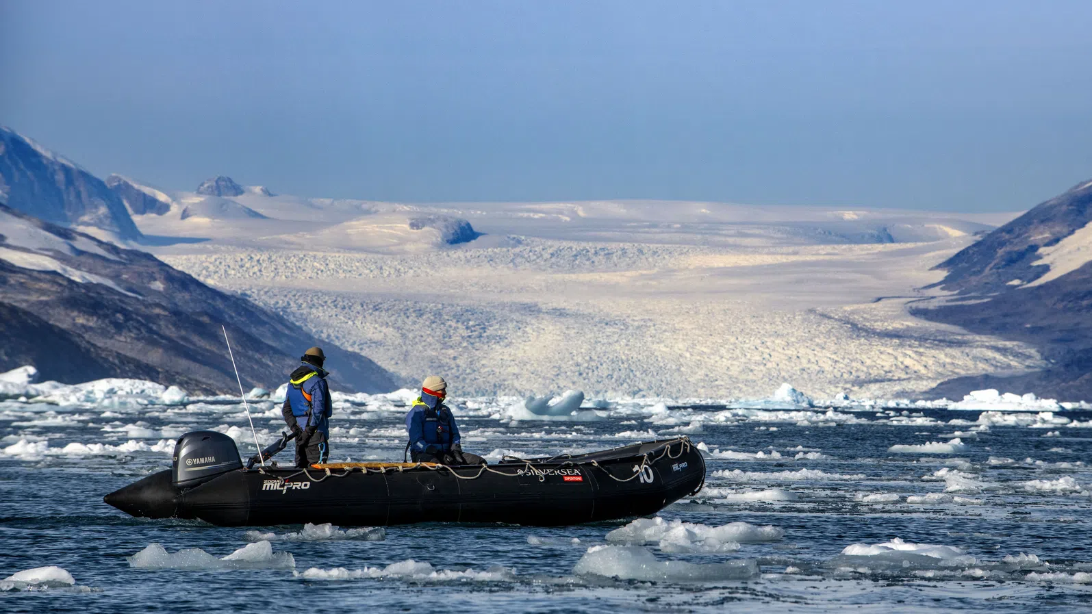 Бивш служител на Тръмп иска да изгради гигантски център за данни в отдалечен район на Гренландия. Ще проработи ли?