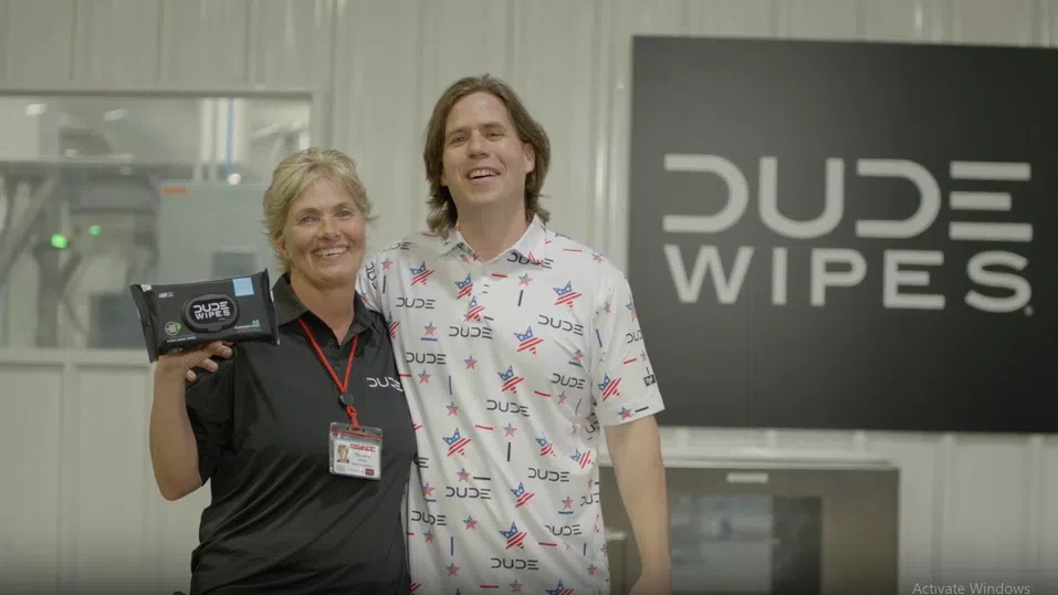 Dude Wipes: Как няколко „пича“ превръщат една шега в бизнес за $200 милиона