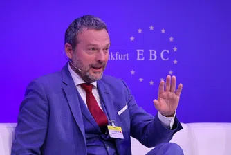 Пиер Вунш, известен досега с ястребовата си позиция, изрази становище, че неотдавнашните сътресения и несигурност биха могли да оправдаят подкрепяща парична политика