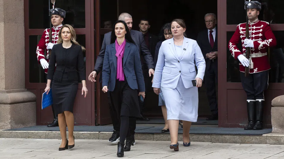 Мария Габриел оттегля кандидатурата си за премиер