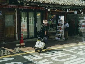 Системата в Южна Корея ще бъде доброволна за частните автомобили, но властите предупредиха, че това може да се промени, ако кризата с петрола се задълбочи