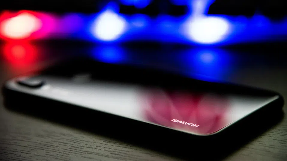 Фениксът на смартфоните Huawei се завръща с пълна сила