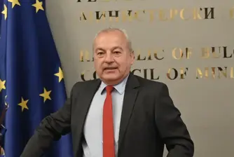 Гълъб Донев: Министерството на финансите ще внесе проект на бюджет с дефицит от 5,7 на сто от БВП за 2026 г.