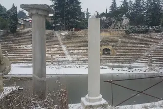 „На всяка минута се ражда по един наивник“: Италианецът, който построи „гръцки амфитеатър“ за туристи
