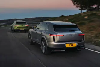 Bentley излиза срещу Ferrari с първия си EV модел за 230 000 долара