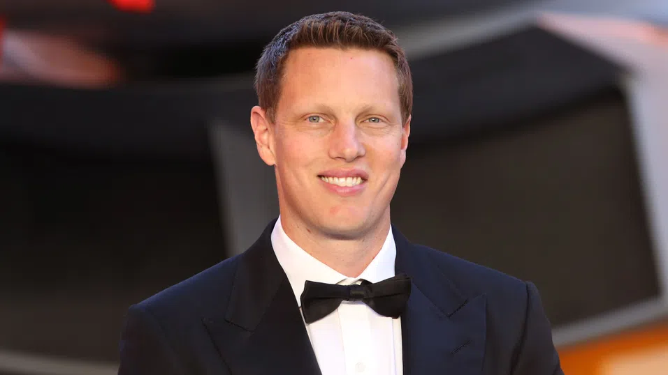 Дейвид Елисън убеждава акционерите на Warner Bros да скъсат с Netflix