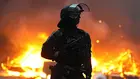 Франция мобилизира 70 000 полицаи заради опасения от нова вълна от насилие по време на предстоящите протести