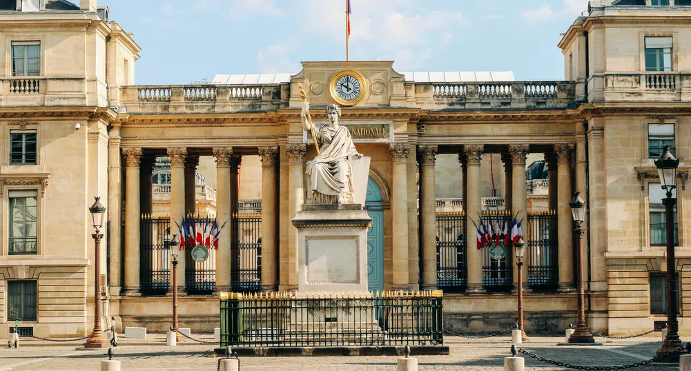 Еманюел Макрон загуби пълното си мнозинство в парламента