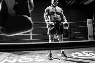 Пушил ли е марихуана Майк Тайсън преди битката си срещу Рой Джоунс-младши?