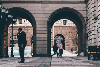 Бюджет 2023 влиза в сила от 1 август – кои заплати ще бъдат увеличени