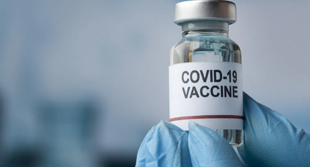 Малко над 4000 пациенти с COVID-19 се лекуват в болниците в страната