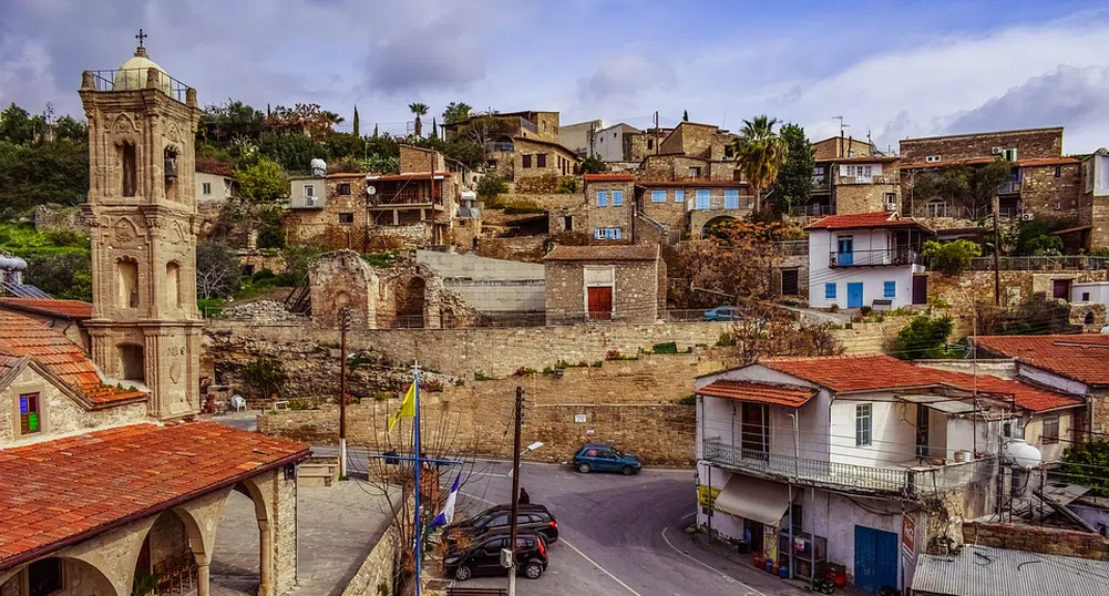 Кипър спечели 5 млрд. евро от продажбата на гражданство