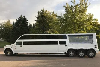 Ентусиасти превърнаха Hummer H2 в разкошна лимузина