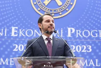 Турският финансов министър, който е и зет на Ердоган, подаде оставка