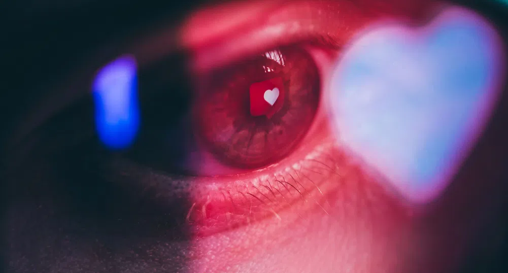 Бивш CEO на Tinder: Самотата е новата епидемия, AI ще оправи това