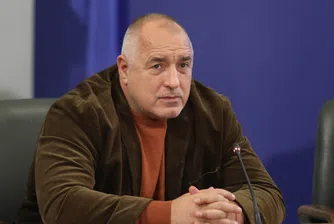 Два завода в България тестват производството на респиратори