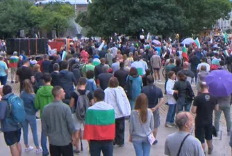 Ден 28: Антиправителствените демонстрации продължават