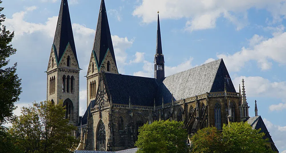 Германският град, който лежи върху 72 000 тона диаманти