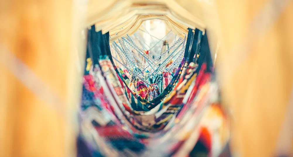 Защо една закачалка в хола не е никак лоша идея