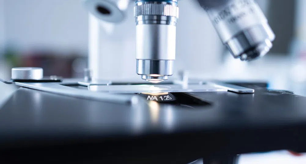 Германски учени: Популярни марки вода за уста неутрализират коронавируса