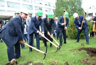 Разширяват с нов корпус един от най-големите университети в София