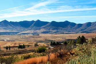 Калните къщи, които разказват историята на канибалите от Лесото