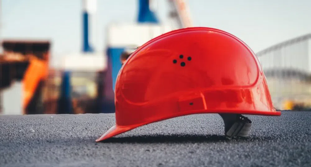 Четвърти месец спад на производството в Китай отваря възможности за Индия