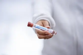 Делът на положителните тестове за COVID-19 нараства до 7.2%