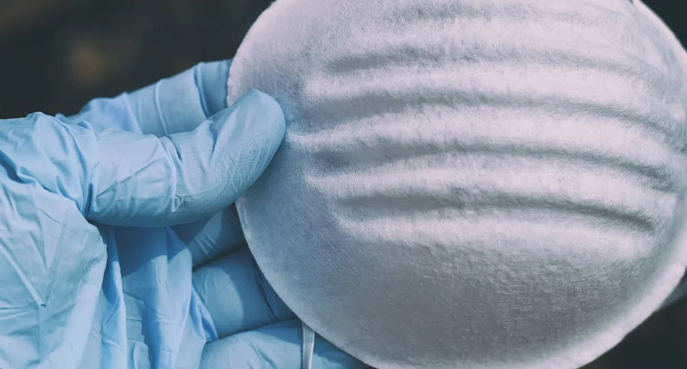 OAE: 800 долара глоба, ако сте без маска