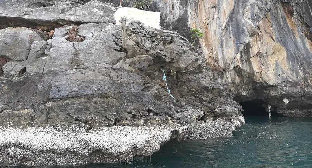 Изумрудената пещера - там, където останалият свят не съществува