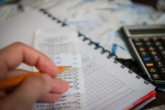 От утре спираме да работим за държавата