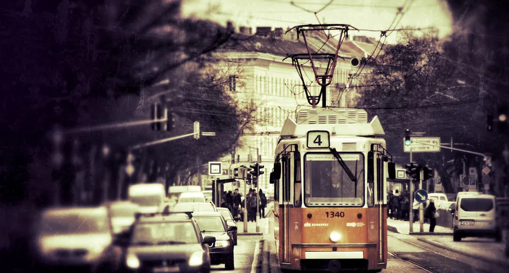 Промени в градския транспорт в София заради ремонта на релсите на петицата