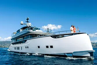 Приветствайте новата яхта на Porsche