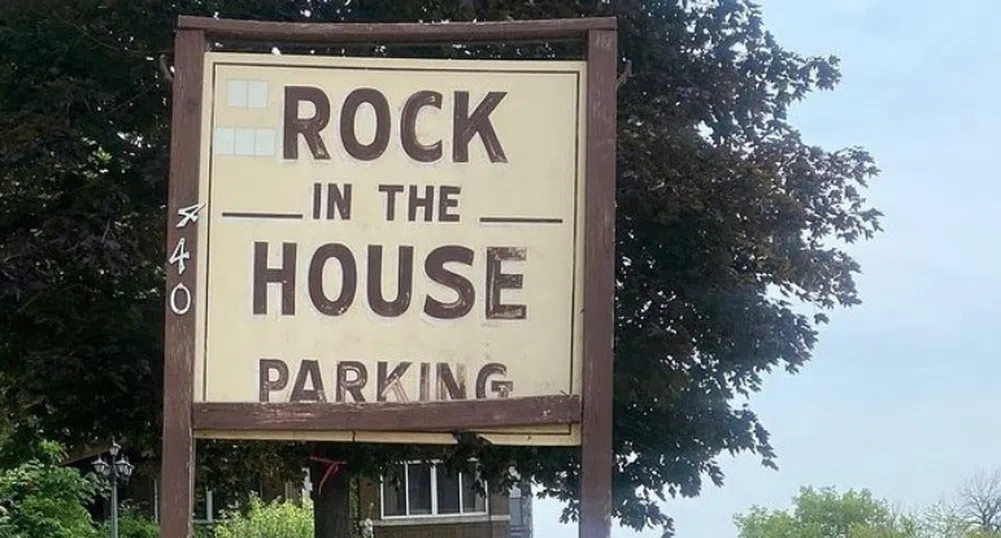 Rock in the house: Семейният дом, който се превърна в туристическа атракция