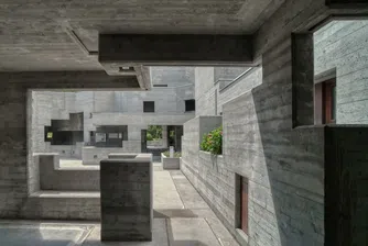 Сграда на Марсел Бройер отваря отново като луксозен хотел