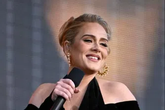 Адел губи милиони от отложени участия