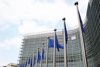 ЕС отпуска 2 млн. евро за справяне с последиците от урагана Ирма