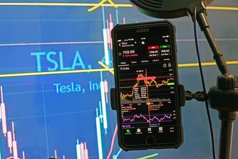 Tesla планира да намали наполовина производствените си разходи