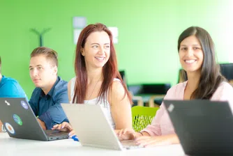 Обучават безплатно 10 000 IT специалисти от цяла България