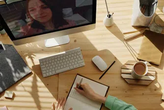 Изтощени ли сте след среща в Zoom? Ето как да си върнете енергията