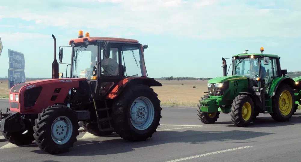 Земеделските производители остават в протестна готовност